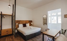 Albergue People & Places